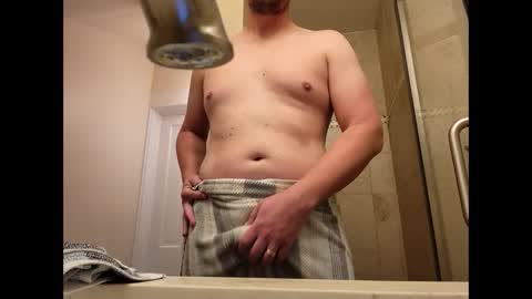 Snapshot of dadbod080277 chatting on 12/05/24, 04:44 DadBod47 online show from 12/05/24, 04:44