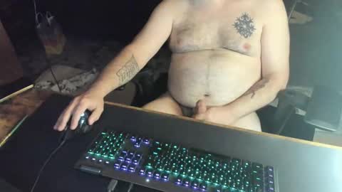 Snapshot of dadbodfatrod chatting on 11/08/25, 04:40 Daddy online show from 11/08/25, 04:40