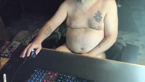 Snapshot of dadbodfatrod chatting on 12/16/25, 10:37 Daddy online show from 12/16/25, 10:37