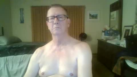 daddddy2023 online show from 12/25/24, 08:40