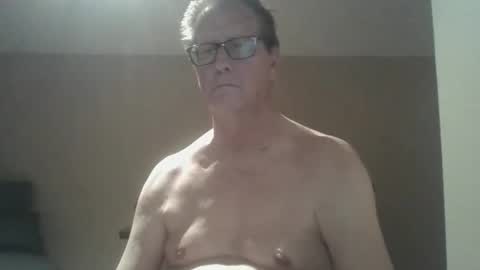 daddddy2023 online show from 02/22/25, 08:18