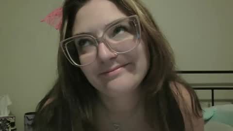 Snapshot of daddies_princesss chatting on 09/12/25, 12:33 daddies_princesss online show from 09/12/25, 12:33