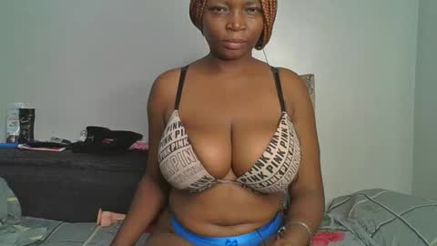 daddyiestoy online show from 10/18/25, 02:47