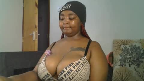 daddyiestoy online show from 10/25/25, 04:02