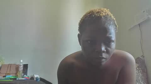 daddies_toy_ online show from 11/11/25, 10:04