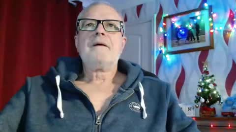 Brian ... online show from 12/18/25, 08:59