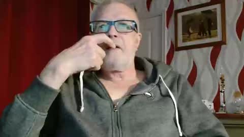 Brian ... online show from 05/07/26, 08:03