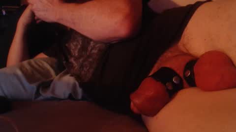 Snapshot of daddiesmonstercock chatting on 01/10/26, 03:19 daddiesmonstercock online show from 01/10/26, 03:19