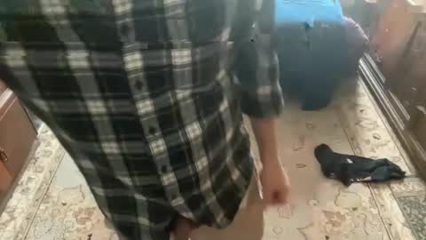 Snapshot of daddnextdoor chatting on 09/27/25, 04:01 daddnextdoor online show from 09/27/25, 04:01