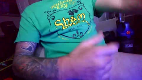 Snapshot of daddy4you452661 chatting on 01/10/25, 10:25 DaddyCanUseYou online show from 01/10/25, 10:25