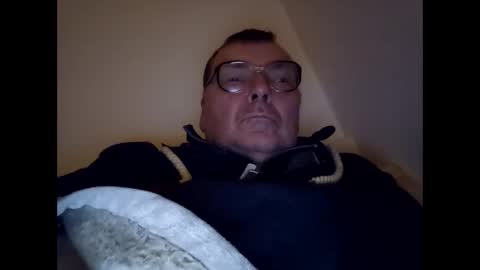 Snapshot of daddy91964 chatting on 12/29/24, 08:04 daddy91964 online show from 12/29/24, 08:04