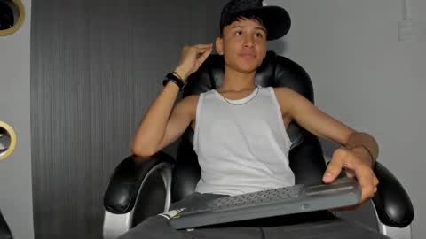 daddy_darcks online show from 10/01/25, 08:26