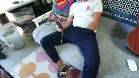 bas online show from 10/16/25, 09:16