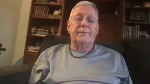 Snapshot of daddycok4 chatting on 09/22/25, 01:18 DaddyCok4 online show from 09/22/25, 01:18