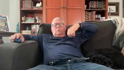 Snapshot of daddycok4 chatting on 12/15/25, 03:27 DaddyCok4 online show from 12/15/25, 03:27