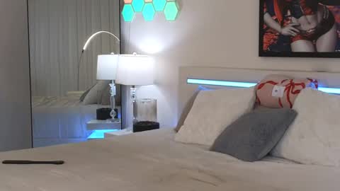 Sabrinna Bae online show from 12/22/24, 11:44