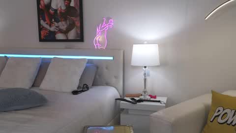 Sabrinna Bae online show from 01/02/25, 08:49