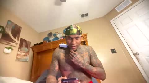 sexy tatted king bbc online show from 01/09/26, 07:44