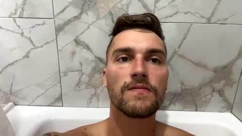 Snapshot of daddyjusti15 chatting on 10/16/25, 05:47 daddyjusti15 online show from 10/16/25, 05:47