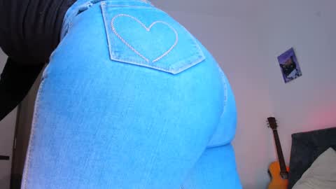 Creamy online show from 12/09/24, 04:12