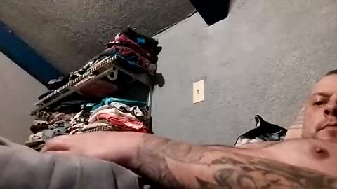 daddymike008 online show from 12/20/25, 06:26