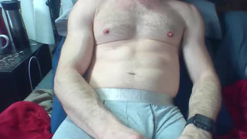 Snapshot of daddynyc158 chatting on 12/17/25, 02:34 daddynyc158 online show from 12/17/25, 02:34