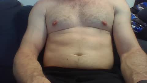 Snapshot of daddynyc158 chatting on 06/30/26, 02:40 daddynyc158 online show from 06/30/26, 02:40