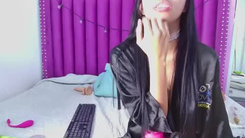 Antonella  online show from 05/04/26, 01:23