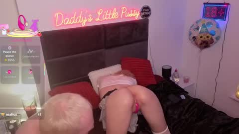 Snapshot of daddys_little_pussy chatting on 11/15/25, 10:59 daddys little pussy online show from 11/15/25, 10:59