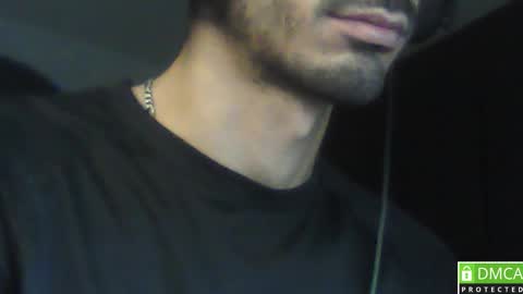 Snapshot of daddyselim chatting on 10/31/25, 10:27 the alpha online show from 10/31/25, 10:27