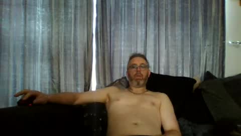 Snapshot of daddyshome2025 chatting on 06/14/26, 08:16 daddyshome2025 online show from 06/14/26, 08:16