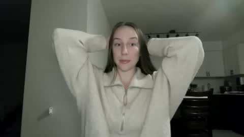 Snapshot of daddysssgoodgirl chatting on 10/18/25, 05:21 daddys good girl online show from 10/18/25, 05:21