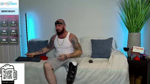 ConstructionDaddy and Lady Luna online show from 09/23/25, 02:47