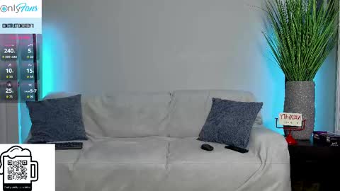 ConstructionDaddy and Lady Luna online show from 09/25/25, 02:59