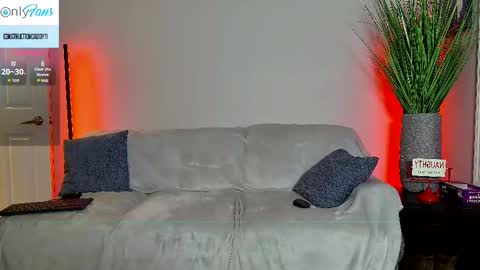 ConstructionDaddy and Lady Luna online show from 10/01/25, 01:44