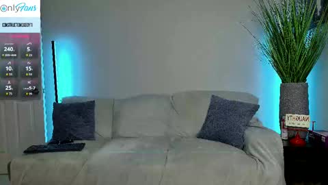 ConstructionDaddy and Lady Luna online show from 10/06/25, 04:32