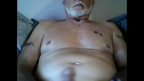 Snapshot of dadhmalone chatting on 03/13/26, 05:08 dadhmalone online show from 03/13/26, 05:08