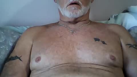 Snapshot of dadhmalone chatting on 06/29/26, 03:01 dadhmalone online show from 06/29/26, 03:01