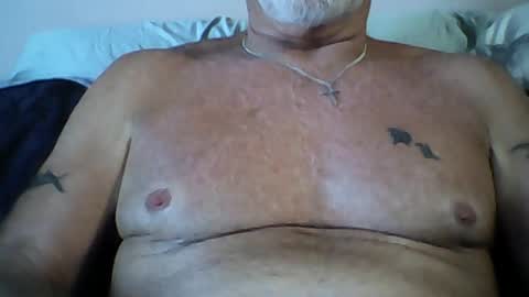 Snapshot of dadhmalone chatting on 07/31/26, 05:12 dadhmalone online show from 07/31/26, 05:12