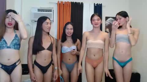dadysgirl_21 online show from 09/22/25, 12:18