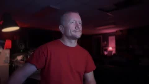 Snapshot of daemon456321 chatting on 10/14/25, 03:18 daemon online show from 10/14/25, 03:18