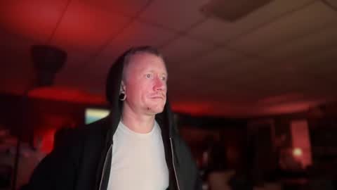 Snapshot of daemon456321 chatting on 10/30/25, 10:49 daemon online show from 10/30/25, 10:49