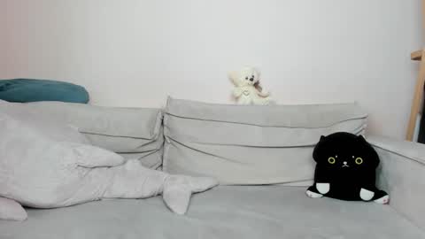 daenery_ online show from 12/05/24, 09:28