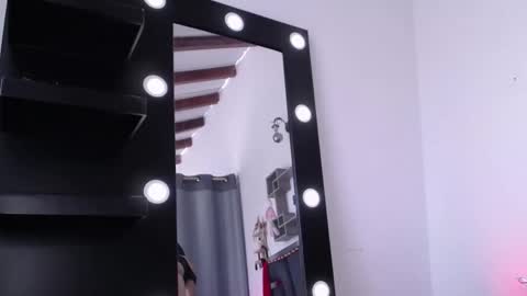 daenerys_cat online show from 12/18/24, 06:25