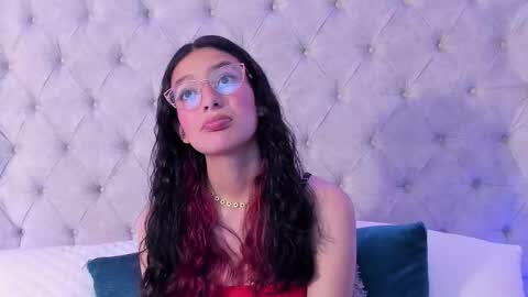 Snapshot of dafne_bss chatting on 02/15/26, 07:51 dafne_bss online show from 02/15/26, 07:51