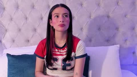 Snapshot of dafne_bss chatting on 02/16/26, 01:35 dafne_bss online show from 02/16/26, 01:35