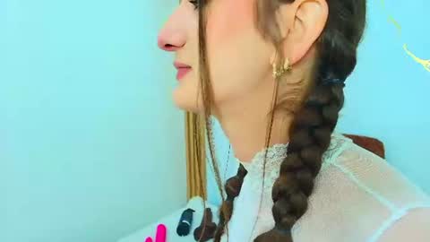 Dafne Castro online show from 06/10/26, 07:46