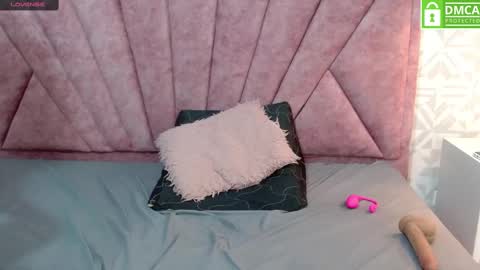 Snapshot of dafnee_e chatting on 02/15/25, 11:47 dafnee_e online show from 02/15/25, 11:47