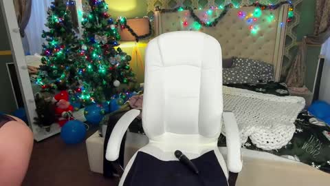 Dafni Mon online show from 01/01/25, 12:55