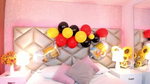 Dafnne online show from 09/30/25, 04:28